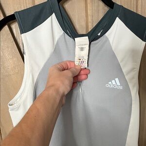 Adidas Tennis/Golf Two-Tone Sleeveless Zipper Top